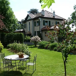 domaine-du-pressoir.hotels-rhonealpes.com/